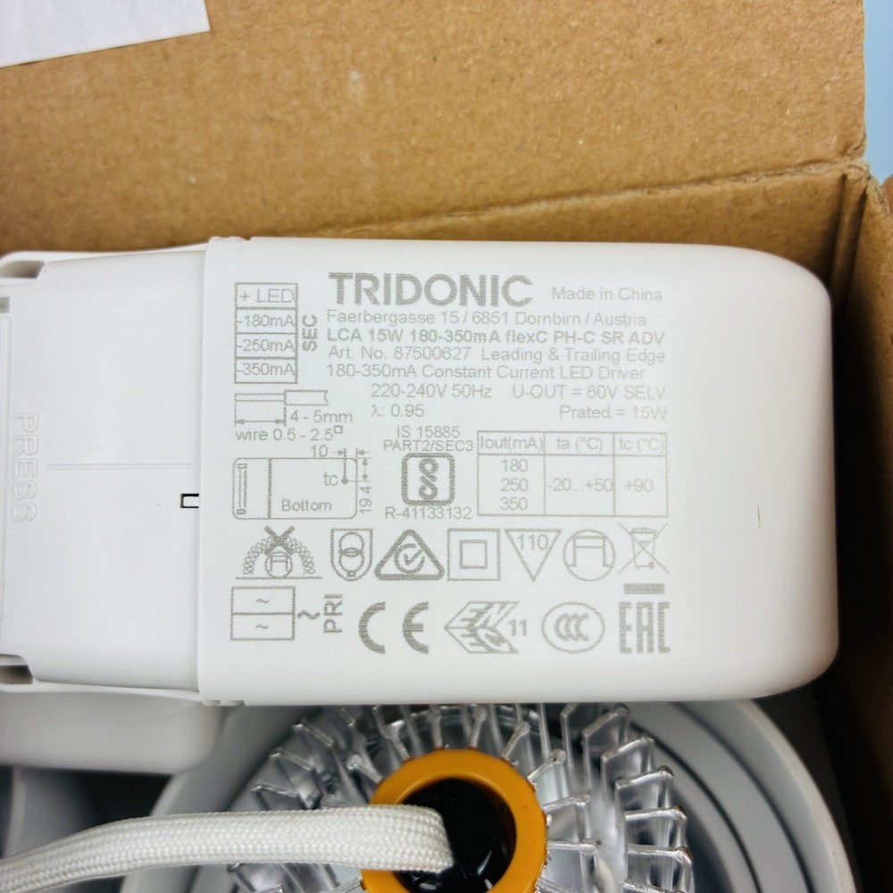 EST Core Hoop Smooth Frame 2.0 Recessed Twin White Adjustable Downlight