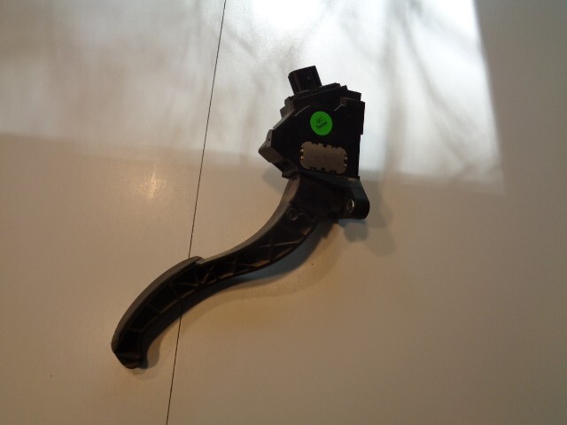 Used 2007-2011 Camry Accelerator Pedal Sensor