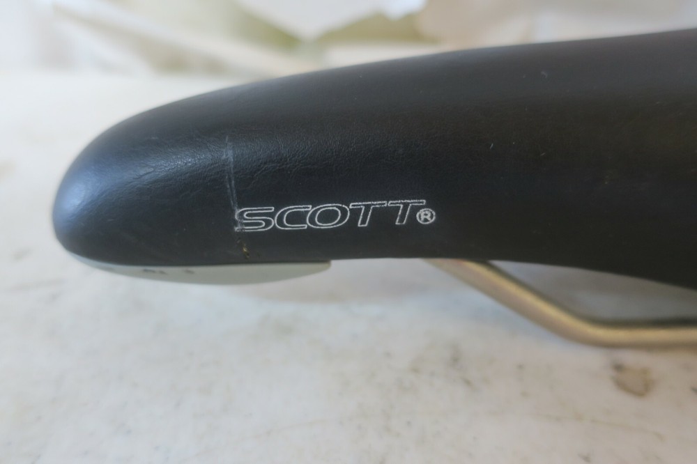 SCOTT Viscount Padded Seat Saddle Black