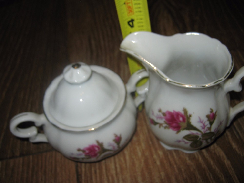 13 pc Vintage Assorted Rose Graphic Stackable Trays Creamer Sugar Bowl Cups lots