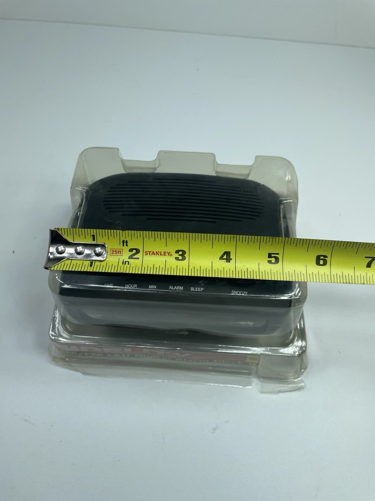 Fidelity AM/FM LED Digital Alarm Clock