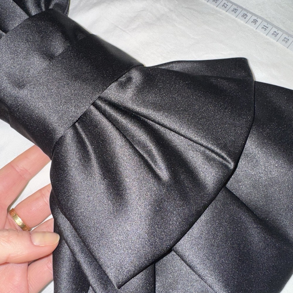 Sleeve Bows