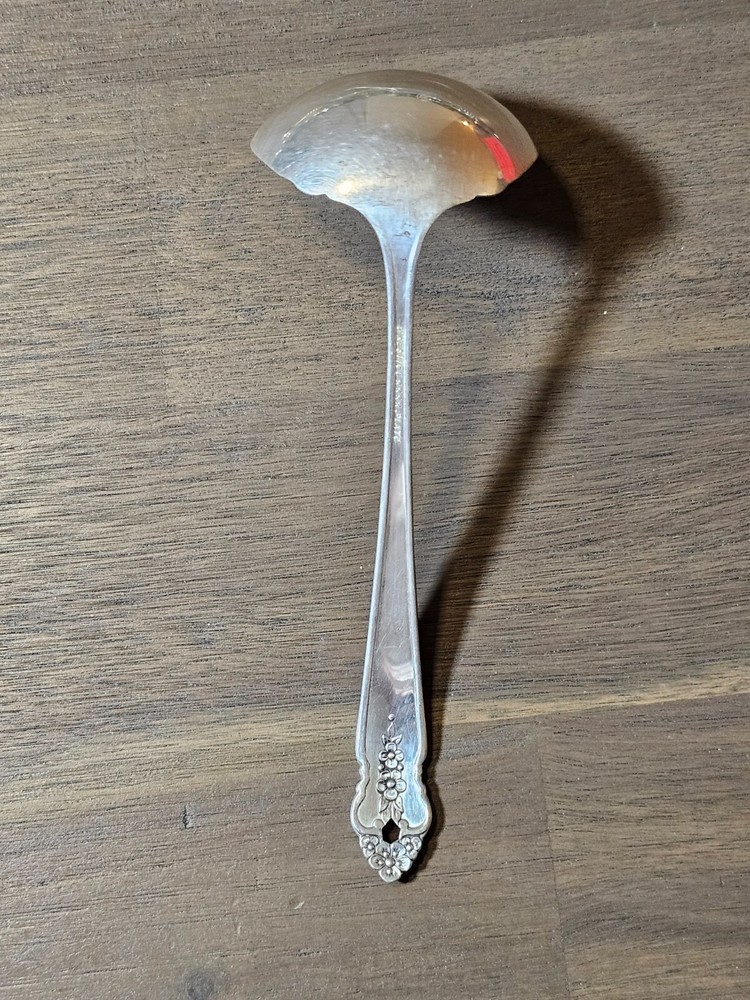 Prestige Plate 1951 Distinction Pattern Silverplate Flatware Gravy Ladle