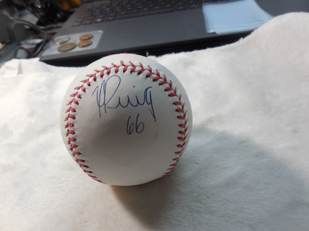 YASIEL PUIG AUTOGRAPHED BASEBALL LA DODGERS