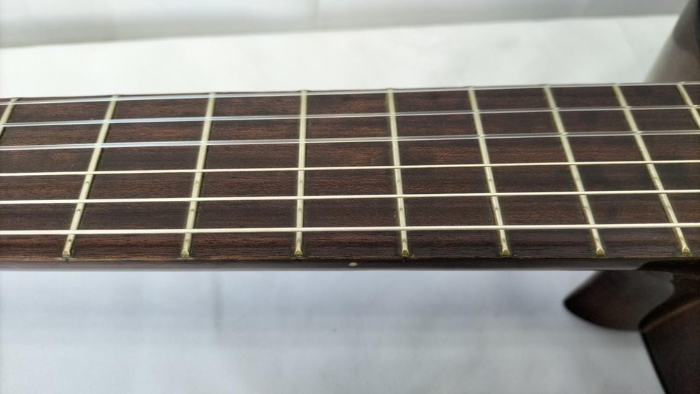 YAMAHA C-320 Classical Guitar