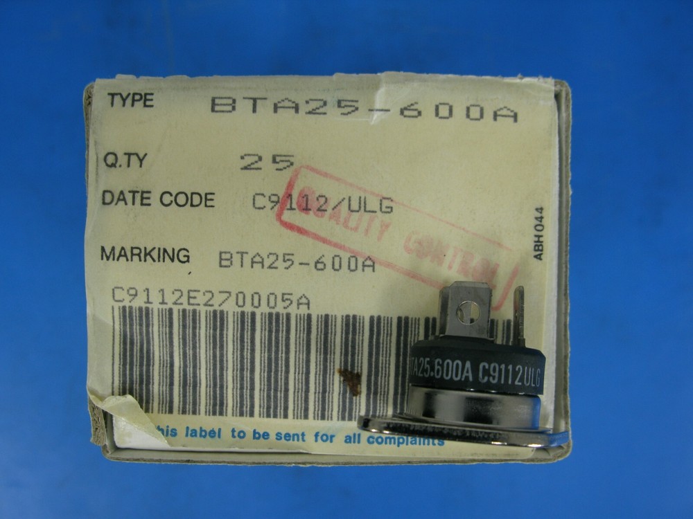 (1) ST MICROELECTONICS BTA25-600A 30A 600V TRIAC PNPN