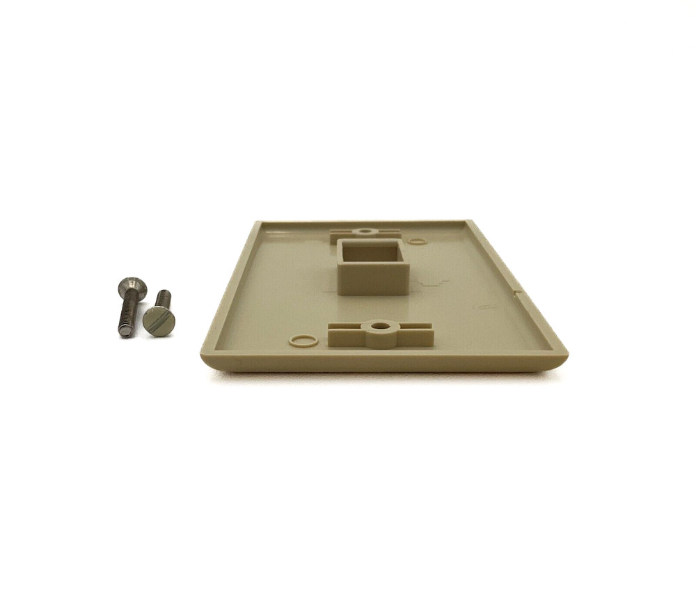 STEREN 310-201 Communication Circuit Accessory Keystone Wall Plate With Screw