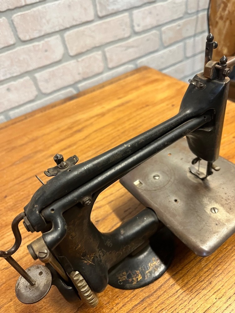 Vintage Singer Model 24 Chain Stitch Sewing Machine