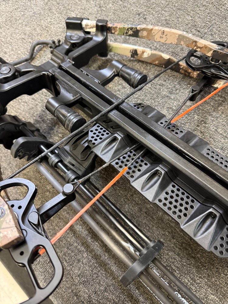 Bear Archery Bear X Intense 400fps Crossbow