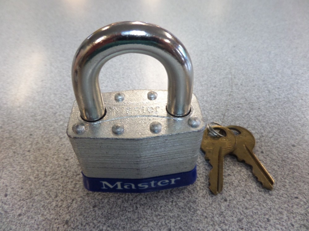 MASTER #5 2" WIDE LAMINATED STEEL PADLOCK NEW LOCKSPORT