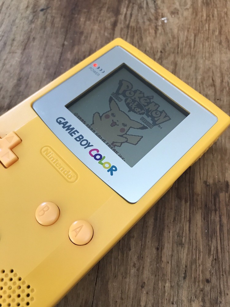 Nintendo GameBoy Color Retro Handheld GBC Yellow Silver