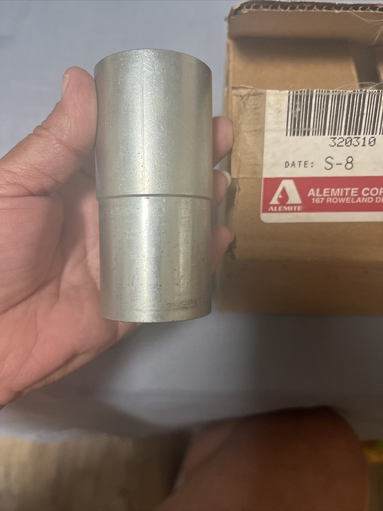 Alemite 320310 Drain Adaptor Assembly