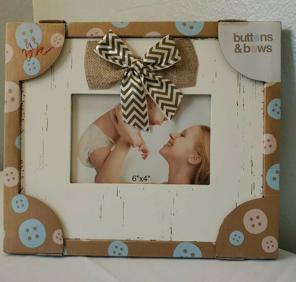 Buttons & Bows Picture Frame 6"X 4" picture size.