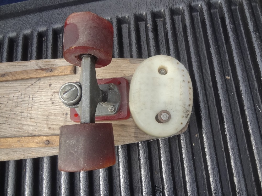 BANZAI 70's vtg Skateboard complete