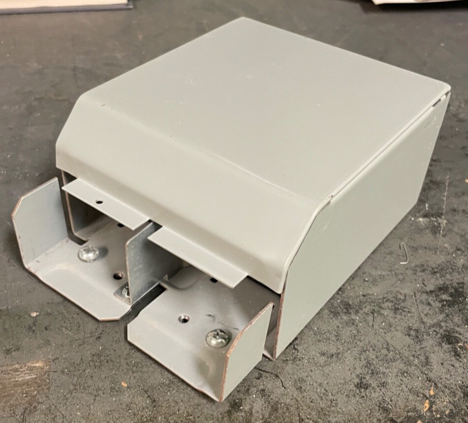 Legrand G4010DFO 4000 WIREMOLD ENTRANCE STEEL - MISSING FIBER PULLING RADIUS