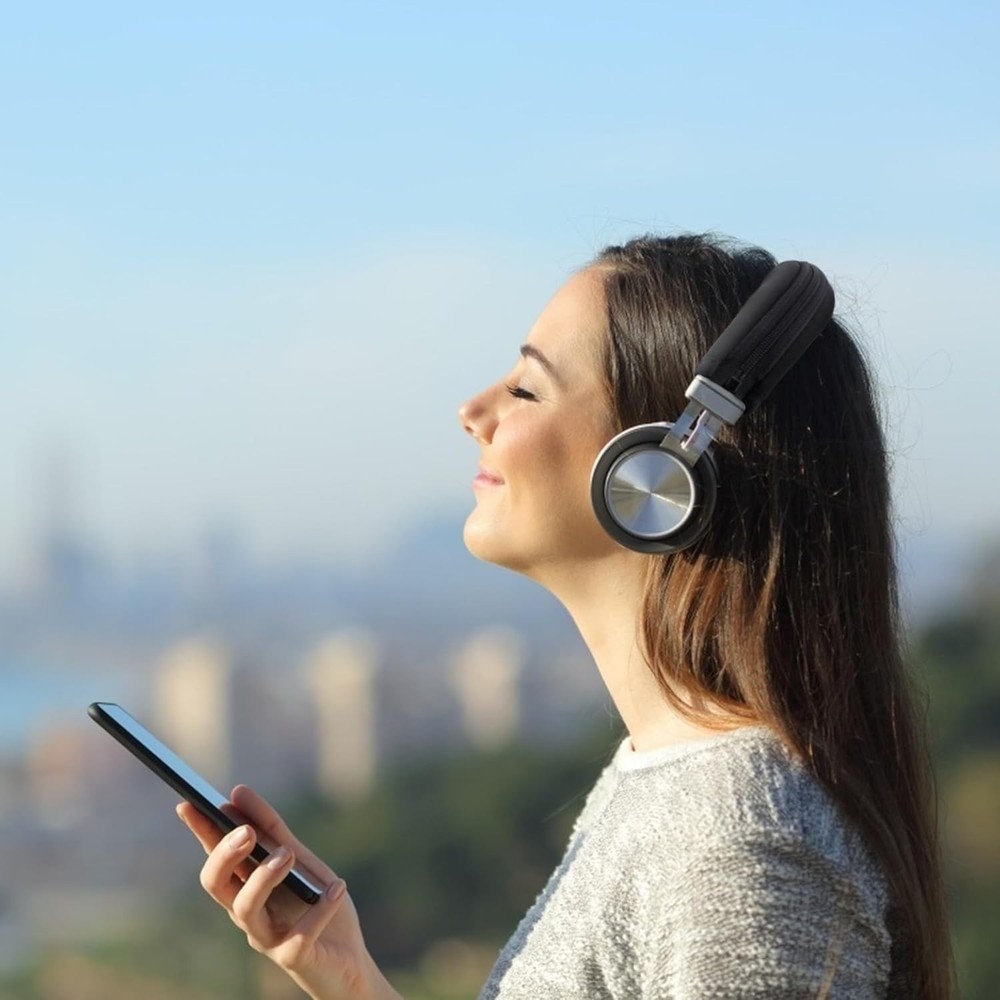 Versatile Black Headphone Headband Protector with Zipper - Easy Care Solution