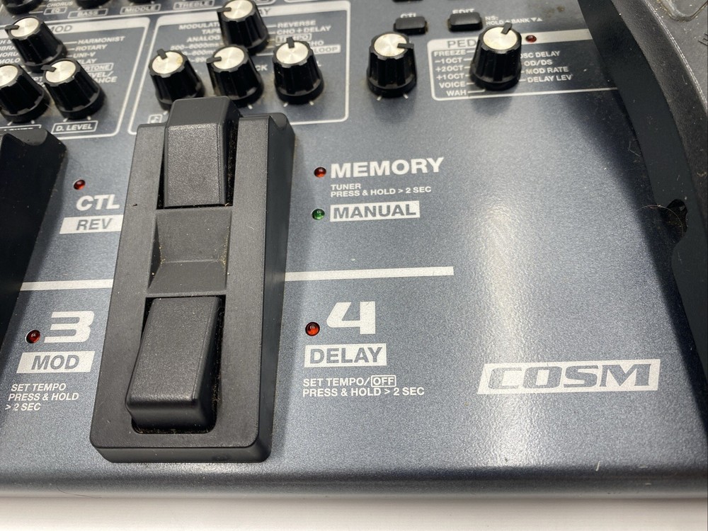 BOSS ME-80 Guitar Multiple Effects Pedal Board - Tested