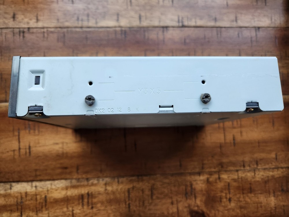 Hitachi-LG - CD-R/RW Drive - Model : GCE-8481B - IDE Interface