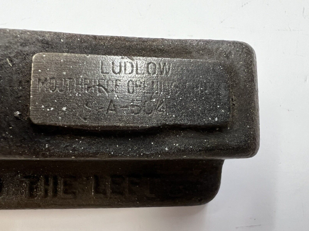 LUDLOW/Letterpress Part A504 Mouthpiece Opening Shield