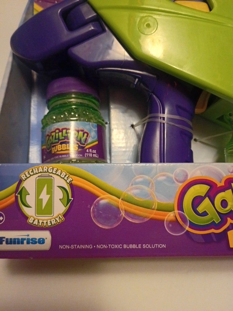 Gazillion Bubbles Double Bubble Blaster 2-in-1 Bubble Wand & Machine (Ages 3)