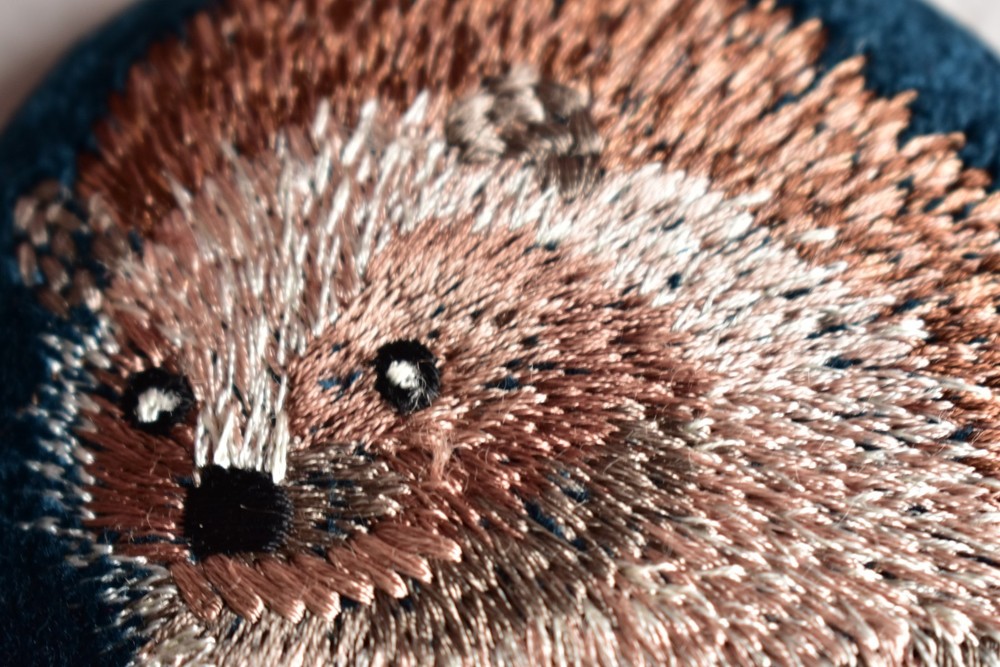 HEDGEHOG EMBROIDERED VELVET COMPACT MIRROR