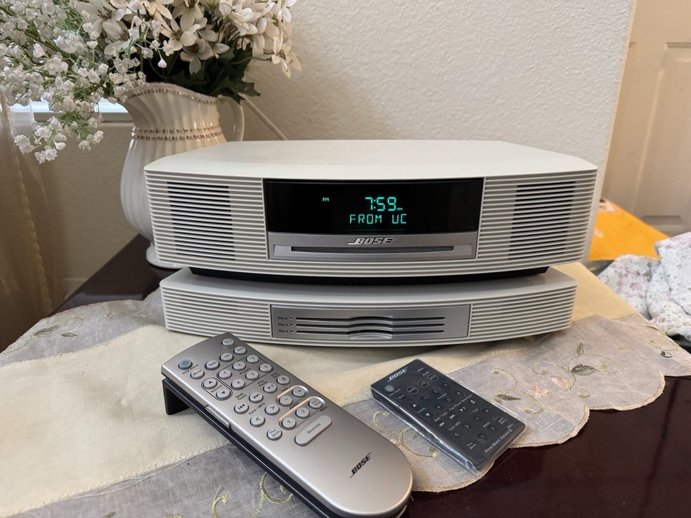 Bose Wave Music System III CD AM/FM W/ 3 CD Changer & Remote Control