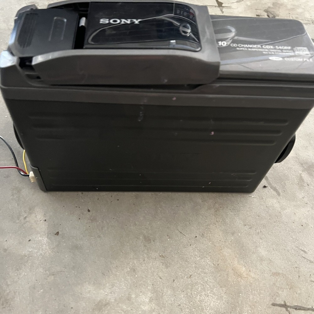 Sony 10 Disc Automatic Changer Digital Audio CDX-540RF Untested
