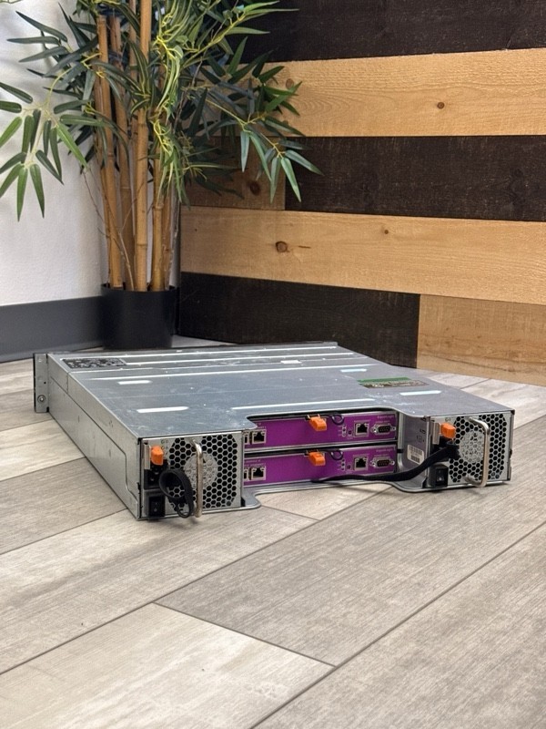 DELL EqualLogic PS4100 SAN Storage Array 2 E09M Control Modules 2 PSU & Caddies