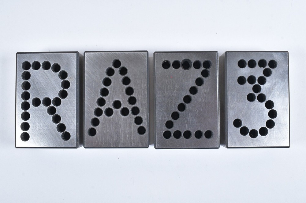 Set 2 Solid Steel Angle Plates Tool Makers Machinist Squares Precise + 4 Blocks