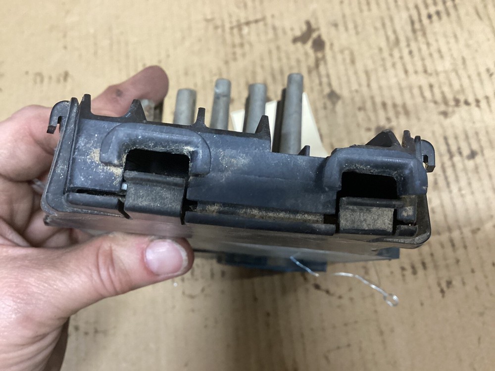 Johnson Evinrude 150 HP 175 hp RECTIFIER & REGULATOR 0586394