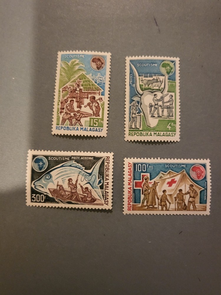 Stamps Madagascar Scott #504-5, C122-3 never hinged
