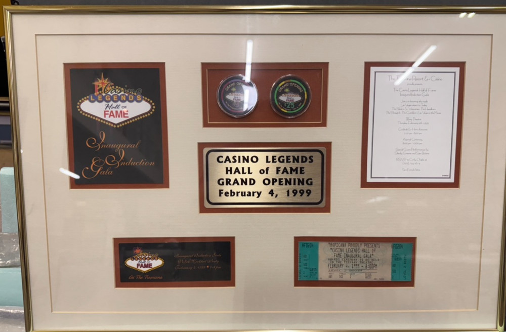 Hyatt Regency 5 Casino Chips Complete Set $5