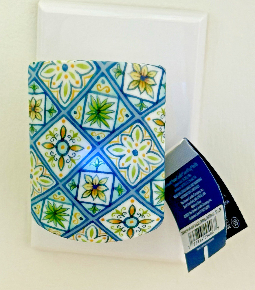 Hello Italy! Yankee Candle Diffuser with Built-In Light