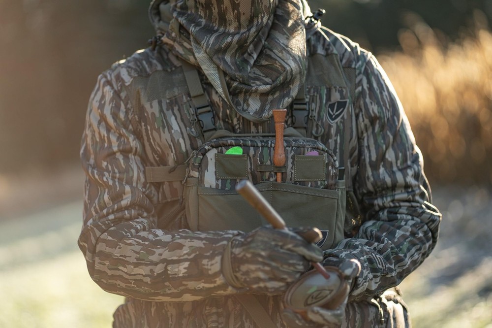 Universal Binocular Pocket Hunting Backpack With Multiple Storage Compartments