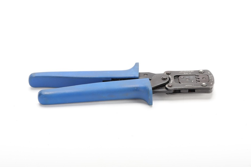 Amp 603546-1 Modul IV Hand Crimper Tool