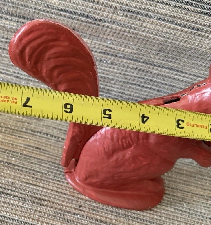 VINTAGE CAST IRON RED HUES SQUIRREL MANUAL NUTCRACKER