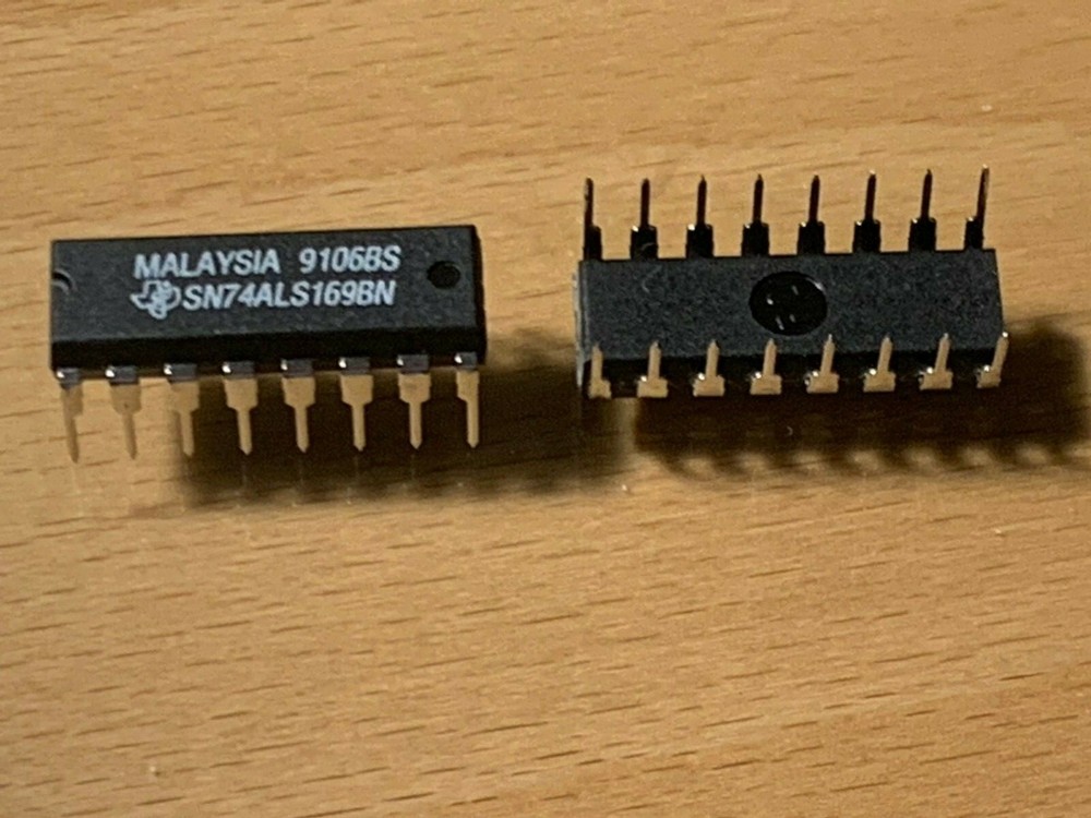 SN74ALS169BN - Texas Instruments- Counter Single 4-Bit Sync Binary- DIP-16.