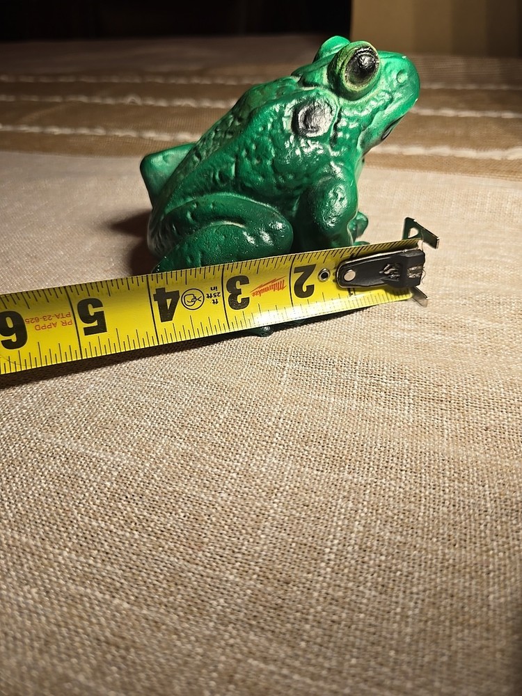 Vintage Heavy Frog Concrete