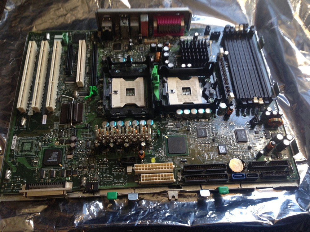 DELL PRECISION 670 WORKSTATION MOTHER BOARD DUAL CPU SOCKET