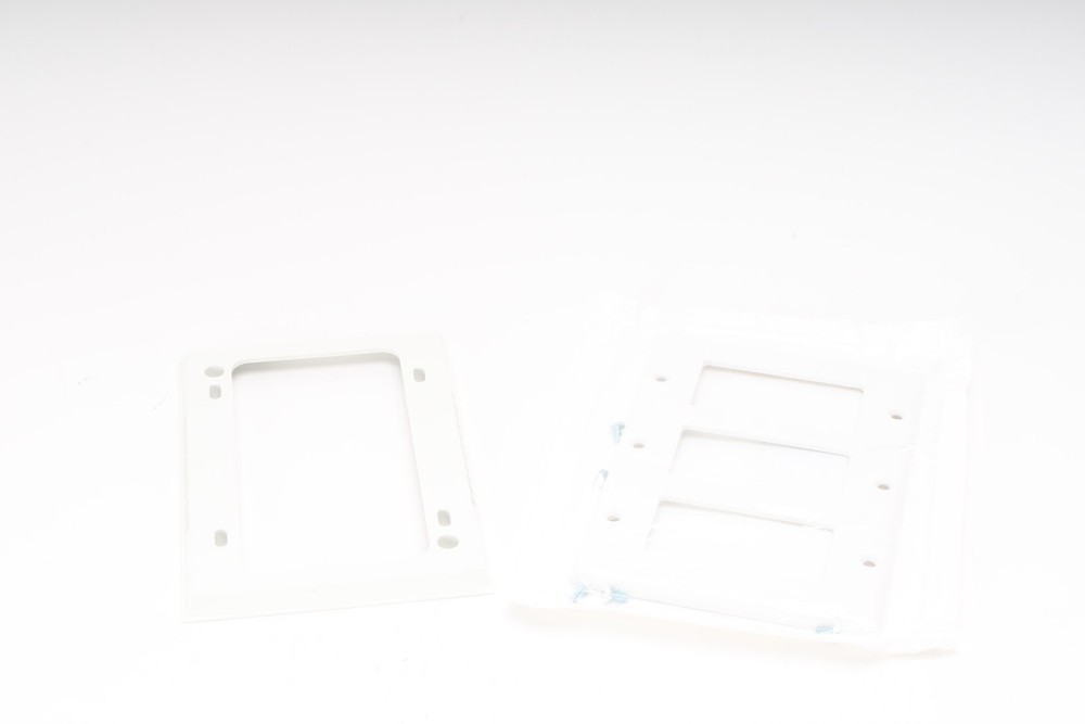 Extron NAV E 401 D - White 10G Pro AV over IP Encoder Wallplate 60-1525-08