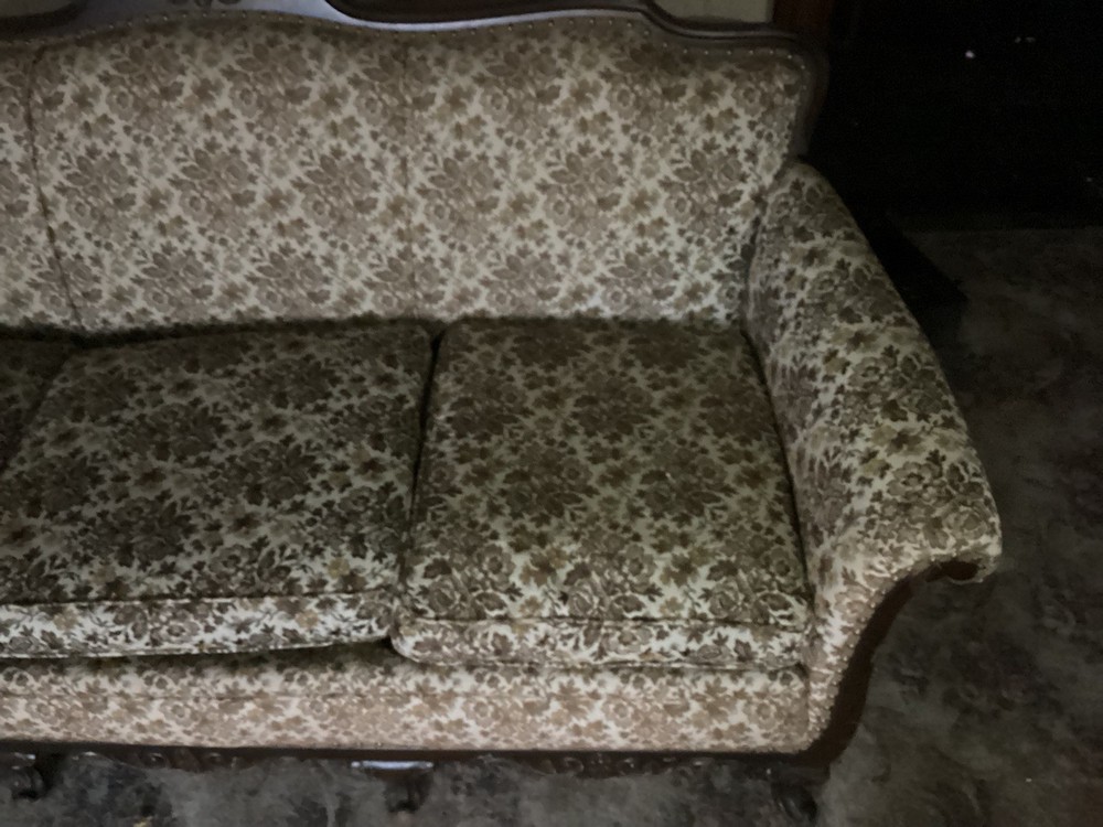 Antique Couch See Pics!!!