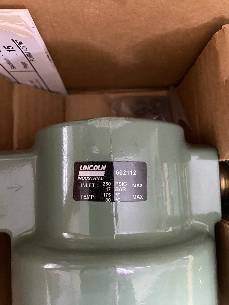 LINCOLN INDUSTRIAL HIGH CAPACITY LUBRICATOR/FILTER/REGULATOR 602012, ………..602017