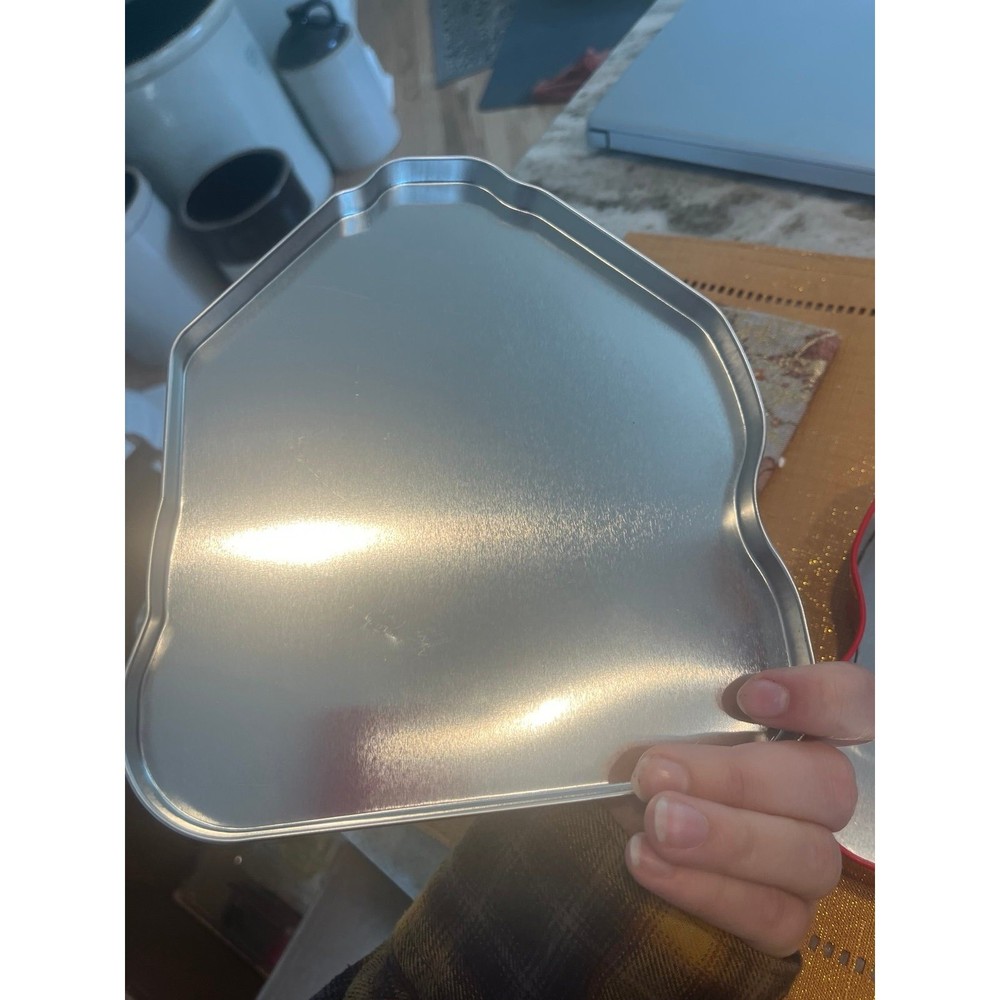 Peanuts the movie tin