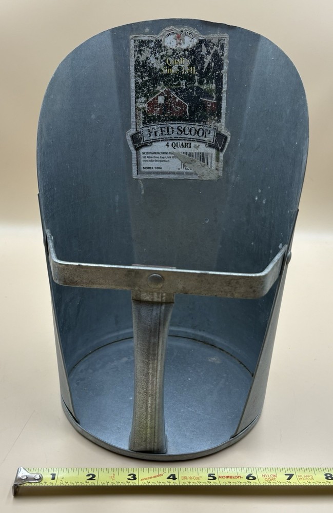 Miller Manufacturing Galvanized 4 Quart Hand Feed Scoop - Miller 9204