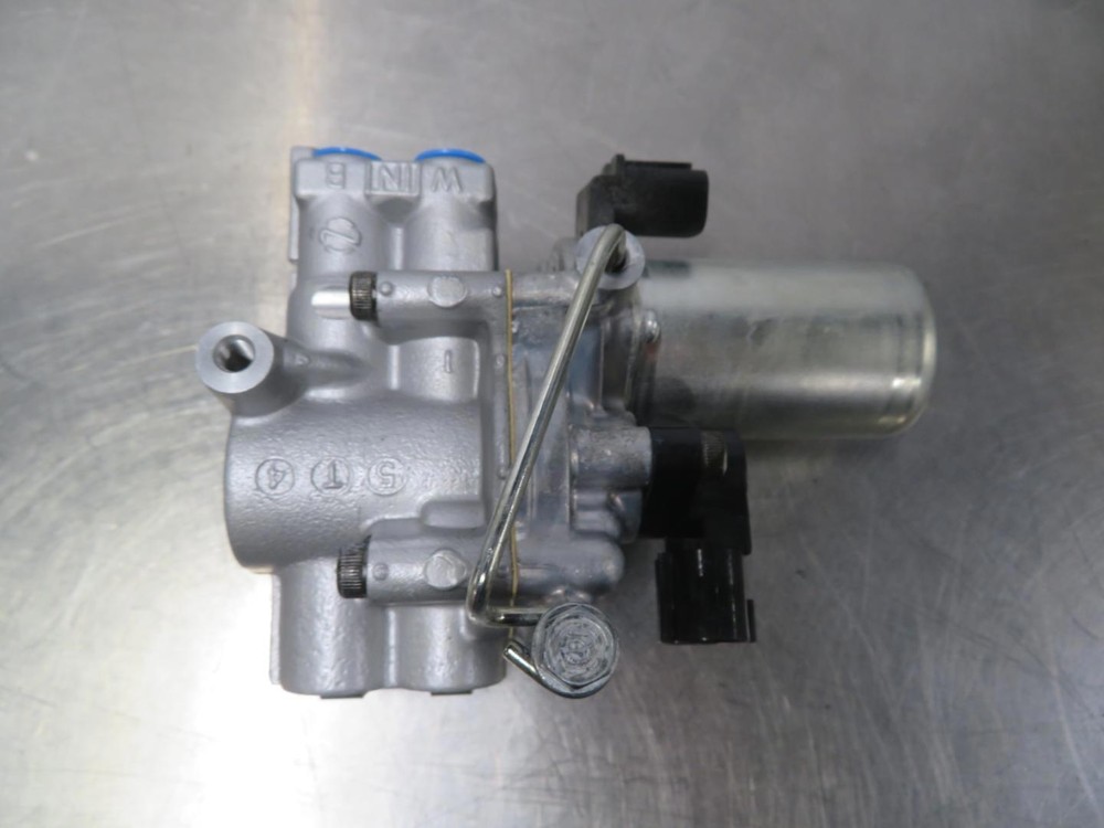 EB979 2006 06 HONDA VFR 800 INTERCEPTOR FRONT ABS MODULATOR