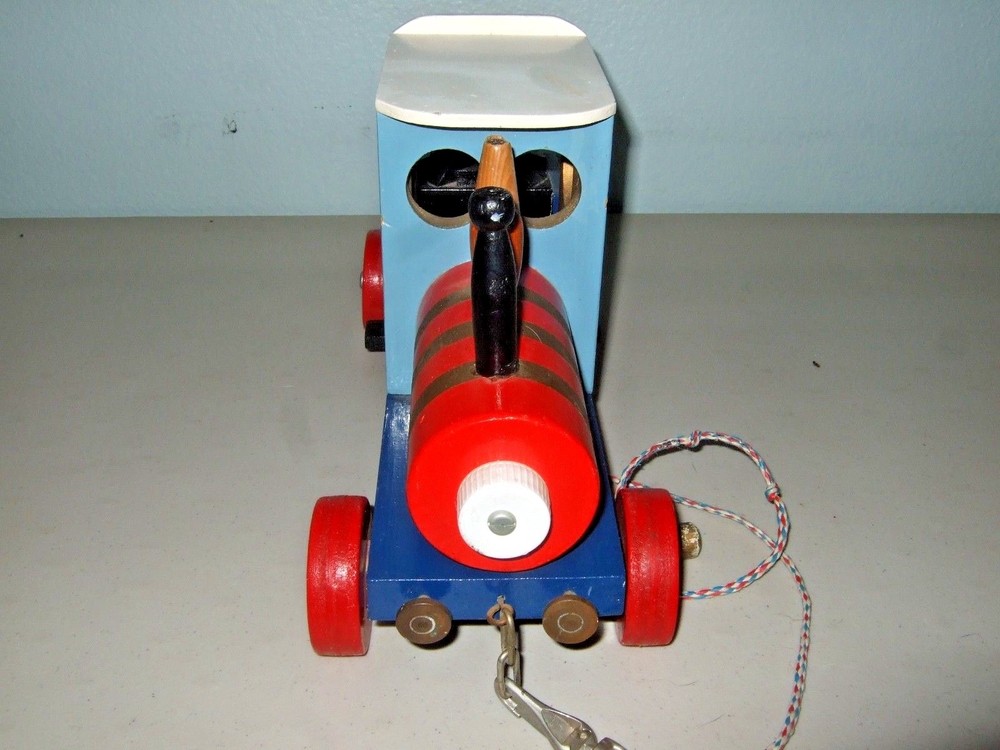 Vintage EMBASSY Wooden Train Engine Pull Toy AUSTRALIA RARE!