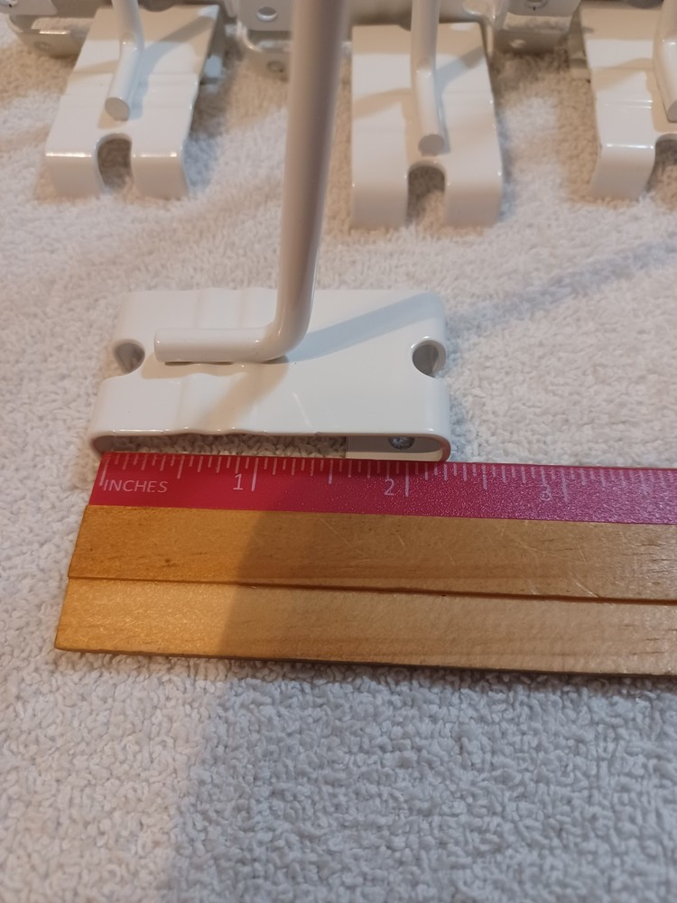 9" Gridwall Hooks Qty-30 White Hooks For Grid Panel Displays B-42