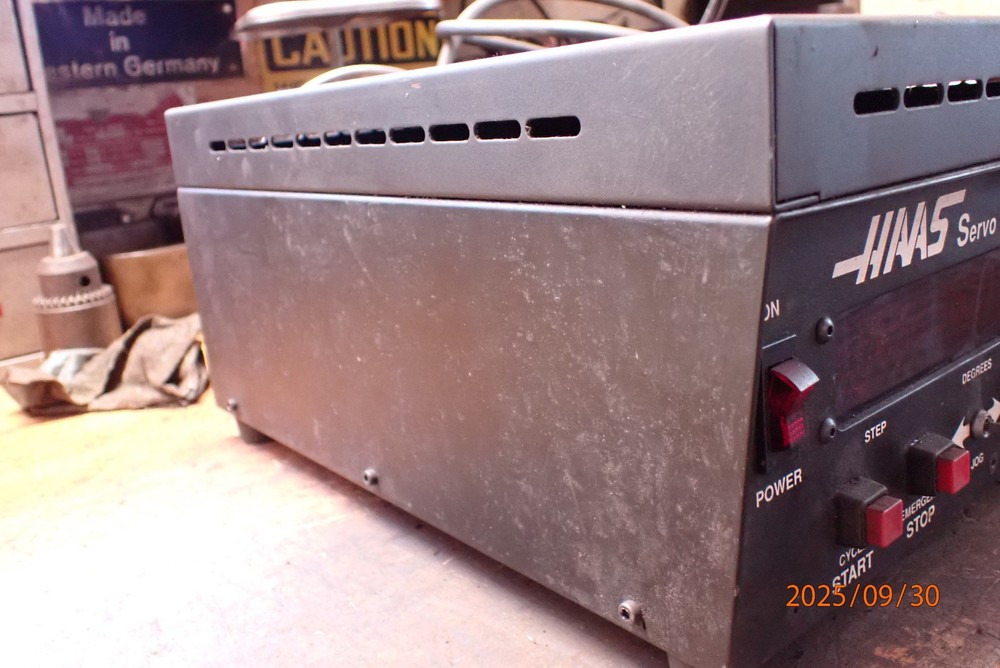 OLDER HAAS SERVO CONTROL POWERS UP FOR PARTS NEEDS WORK