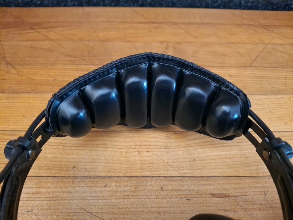 Solitude Carbon AVX Airplane Headset with Microphone