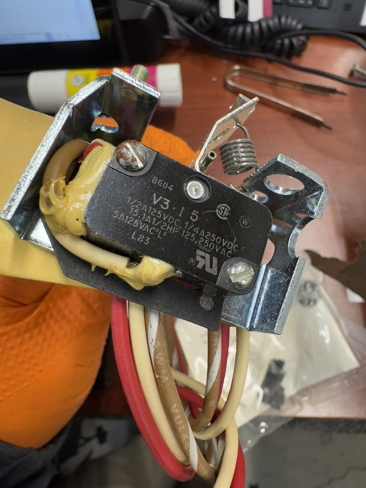 TEDAS2AB1 General Electric Aux Switch